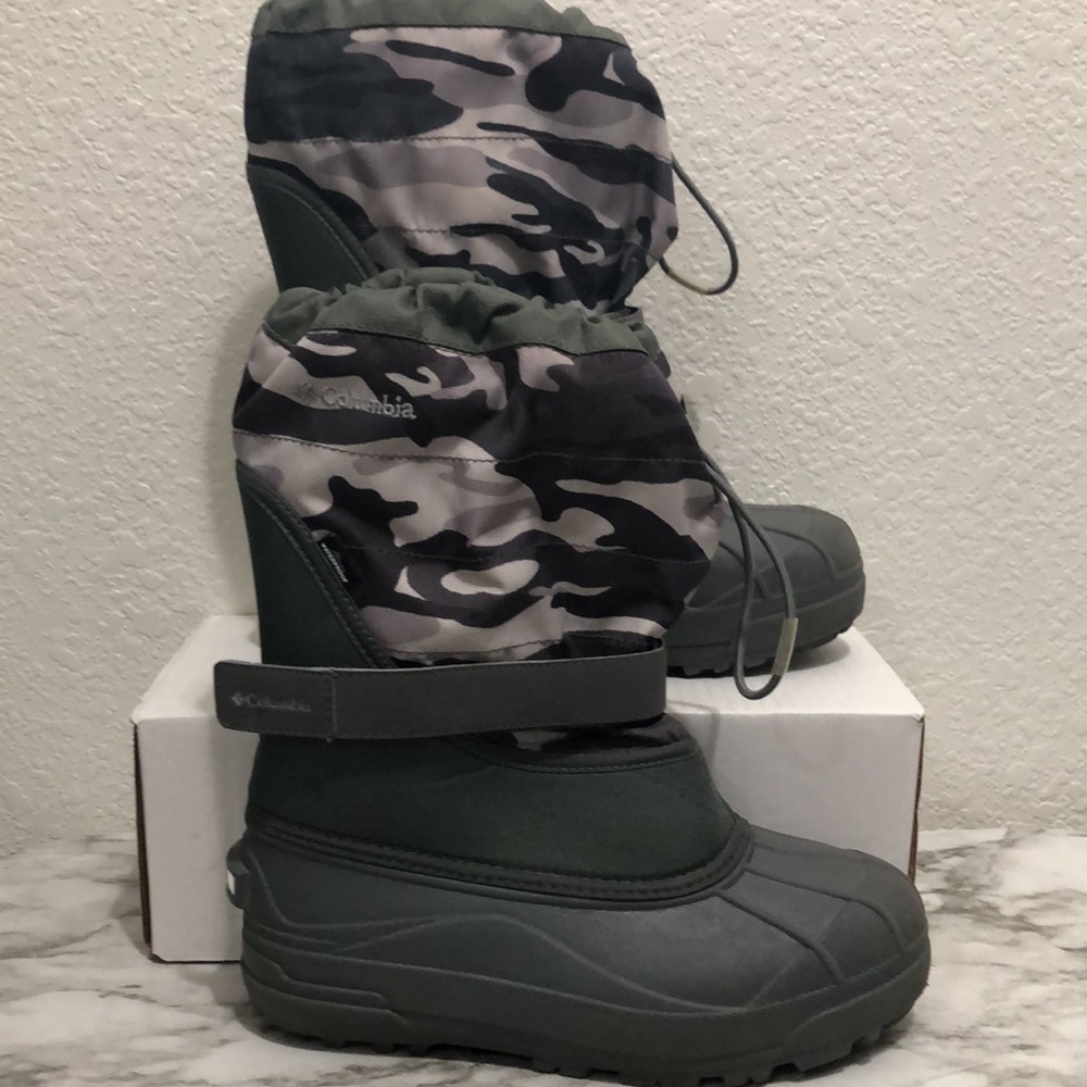 Columbia Camo Snow Boots